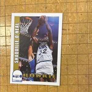 Shaquille O'Neal Rookie Card by hoops #442  in mint Condition